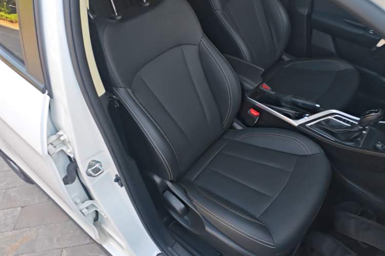 Used Geely Auto Vision X3 2020 1.5L CVT Luxury Model Right Front Seat