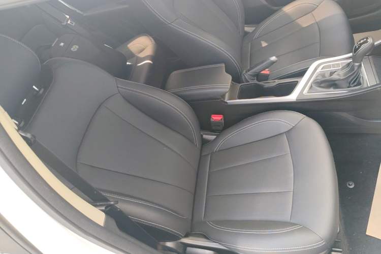 Used Geely Auto Vision X3 2020 1.5L CVT Elite Edition Right Front Seat