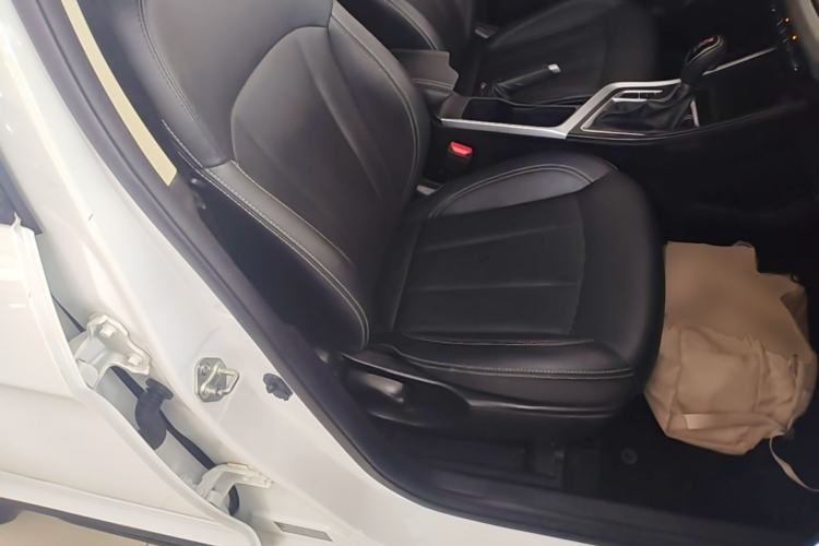 Used Geely Auto Vision X3 2020 1.5L CVT Elite Edition Right Front Seat
