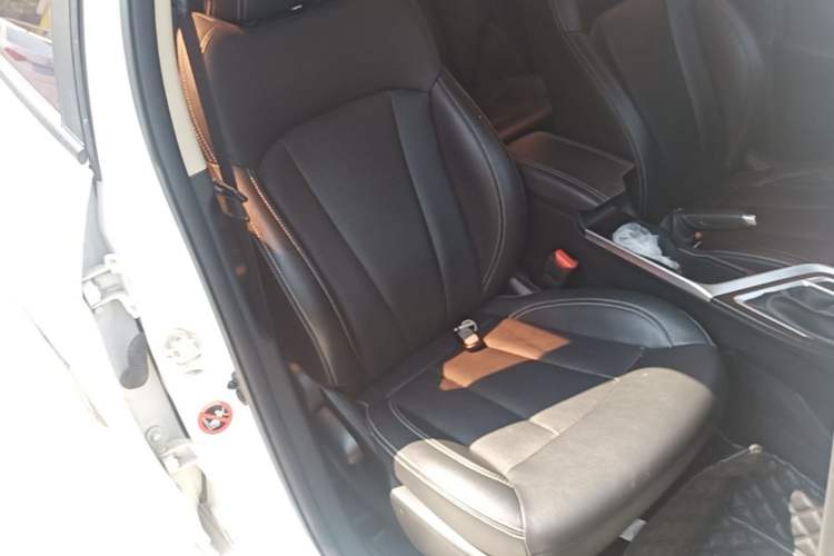 Used Geely Auto Vision X3 2020 1.5L CVT Elite Edition Right Front Seat