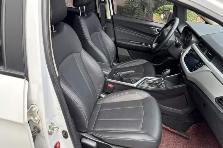 Used Geely Auto Vision X3 2020 1.5L CVT Luxury Model Right Front Seat