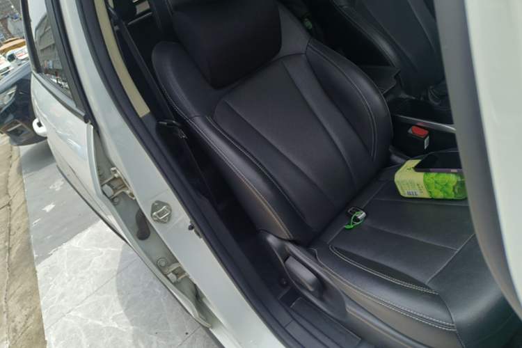 Used Geely Auto Vision X3 2020 1.5L CVT Elite Edition Right Front Seat