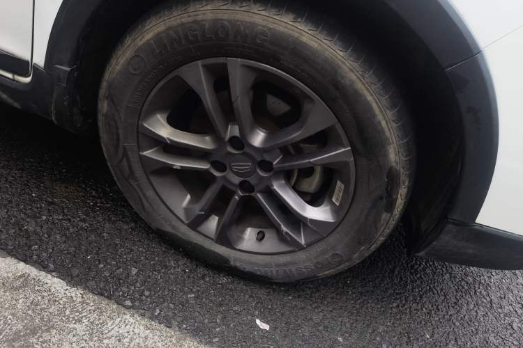 Used Geely Auto Vision X3 2020 1.5L CVT Luxury Model Right Front Wheel Hub