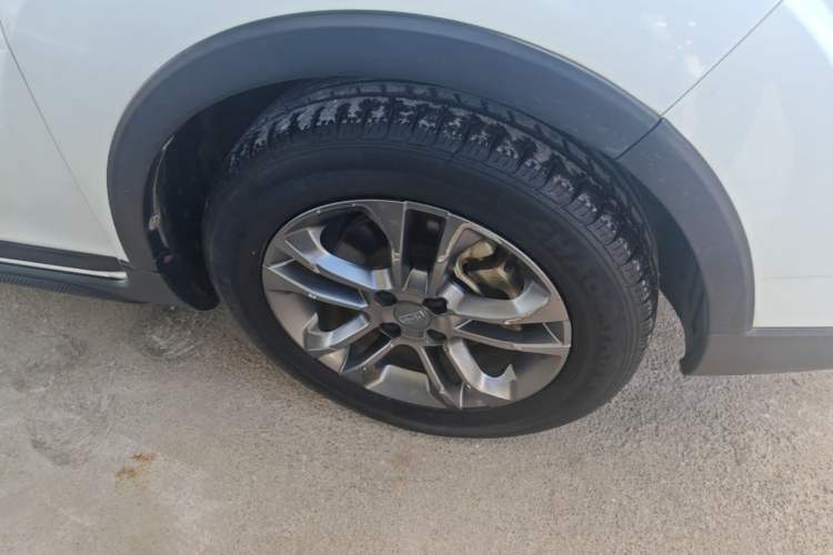 Used Geely Auto Vision X3 2020 1.5L CVT Luxury Model Right Front Wheel Hub