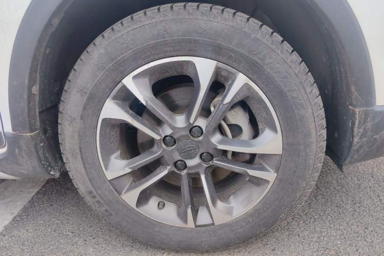 Used Geely Auto Vision X3 2020 1.5L CVT Luxury Model Right Front Wheel Hub