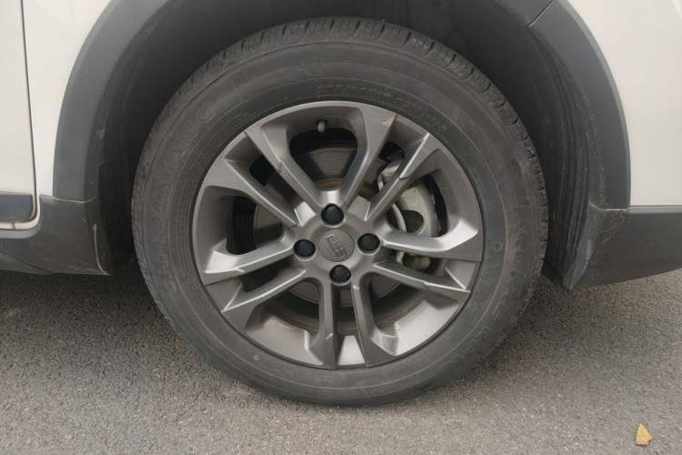 Used Geely Auto Vision X3 2020 1.5L CVT Luxury Model Right Front Wheel Hub