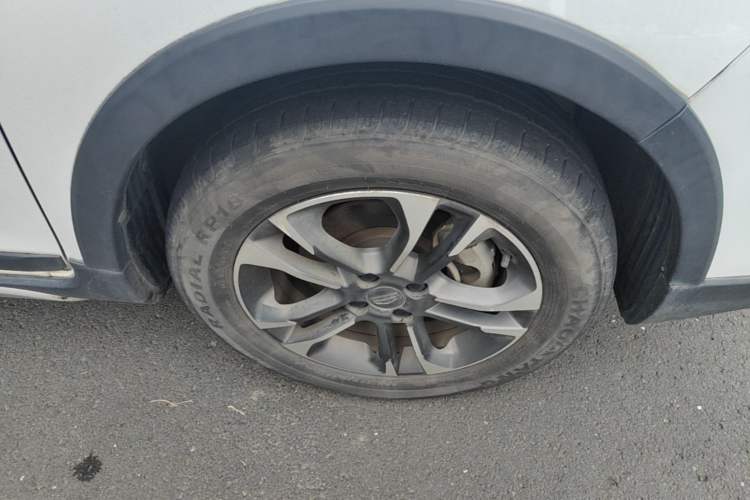 Used Geely Auto Vision X3 2020 1.5L CVT Elite Edition Right Front Wheel Hub