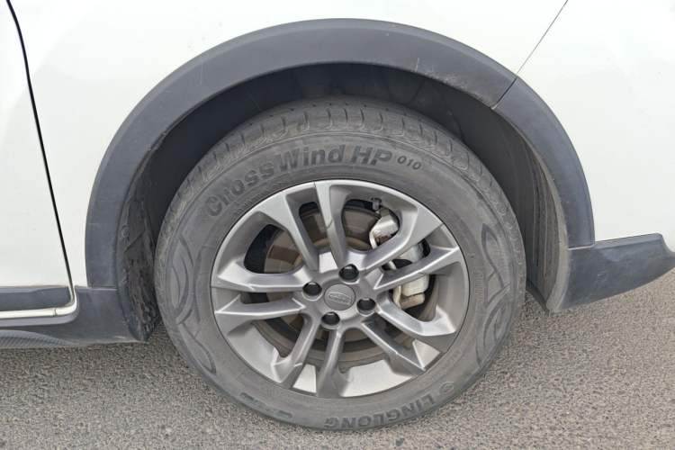 Used Geely Auto Vision X3 2020 1.5L CVT Luxury Model Right Front Wheel Hub