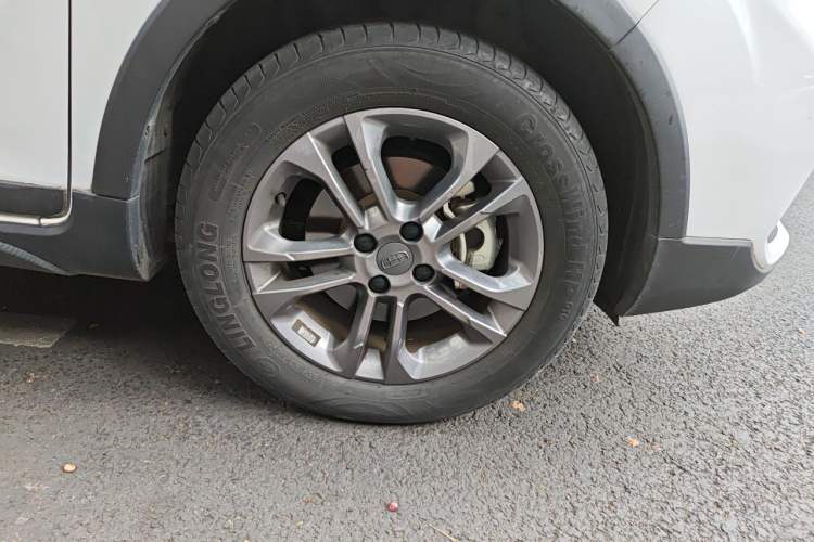 Used Geely Auto Vision X3 2020 1.5L CVT Luxury Model Right Front Wheel Hub