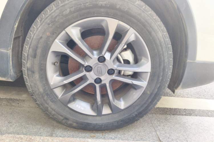 Used Geely Auto Vision X3 2020 1.5L CVT Luxury Model Right Front Wheel Hub
