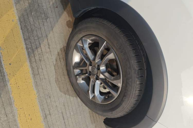 Used Geely Auto Vision X3 2020 1.5L CVT Luxury Model Right Front Wheel Hub