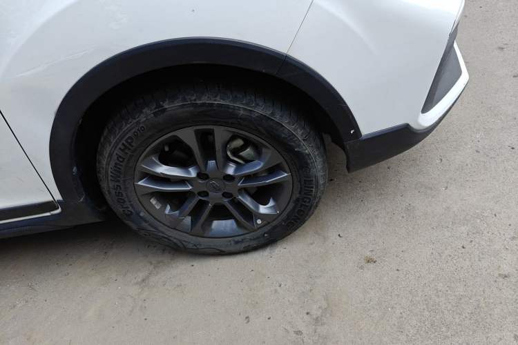 Used Geely Auto Vision X3 2020 1.5L CVT Elite Edition Right Front Wheel Hub