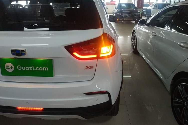 Used Geely Auto Vision X3 2020 1.5L CVT Luxury Model Right Rear Taillight