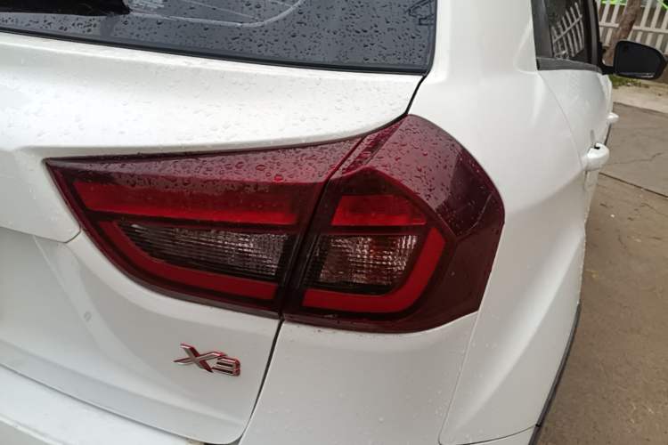 Used Geely Auto Vision X3 2020 1.5L CVT Luxury Model Right Rear Taillight