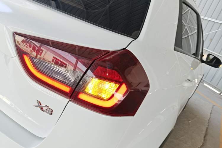 Used Geely Auto Vision X3 2020 1.5L Manual Elite Edition Right Rear Taillight