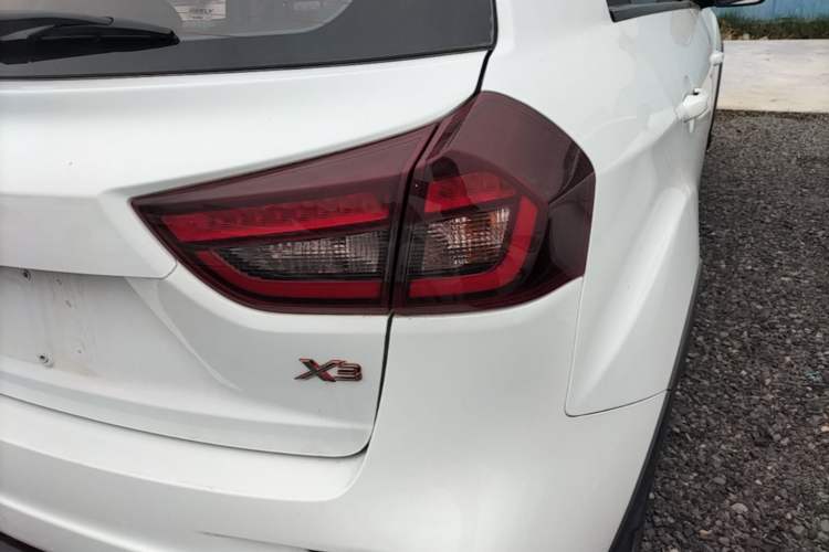 Used Geely Auto Vision X3 2020 1.5L CVT Luxury Model Right Rear Taillight