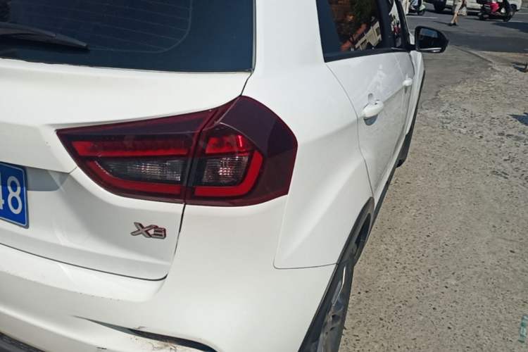 Used Geely Auto Vision X3 2020 1.5L CVT Elite Edition Right Rear Taillight