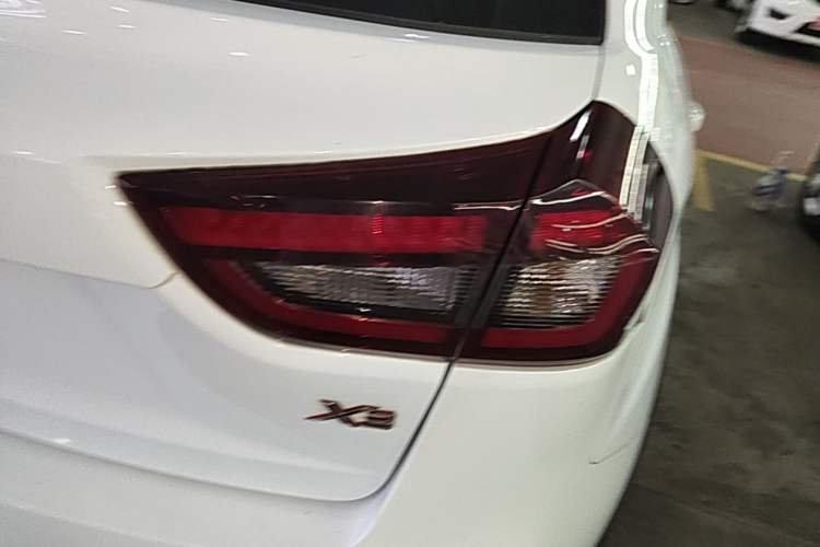 Used Geely Auto Vision X3 2020 1.5L CVT Elite Edition Right Rear Taillight