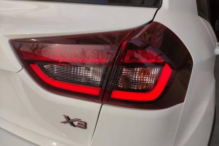 Used Geely Auto Vision X3 2020 1.5L CVT Luxury Model Right Rear Taillight
