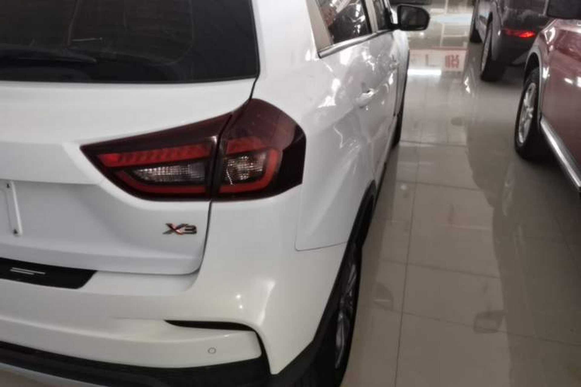 Used Geely Auto Vision X3 2020 1.5L CVT Luxury Model Right Rear Taillight