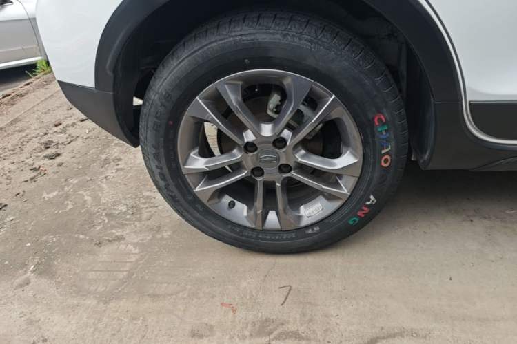 Used Geely Auto Vision X3 2020 1.5L CVT Luxury Model Right Rear Wheel Hub