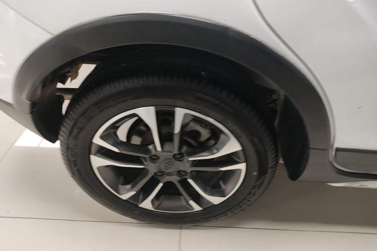 Used Geely Auto Vision X3 2020 1.5L CVT Luxury Model Right Rear Wheel Hub