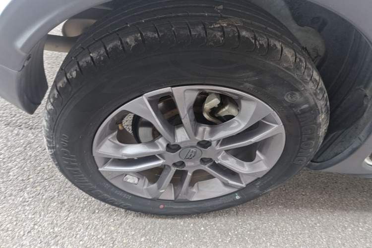 Used Geely Auto Vision X3 2020 1.5L Manual Elite Edition Right Rear Wheel Hub