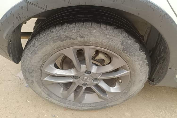 Used Geely Auto Vision X3 2020 1.5L CVT Luxury Model Right Rear Wheel Hub