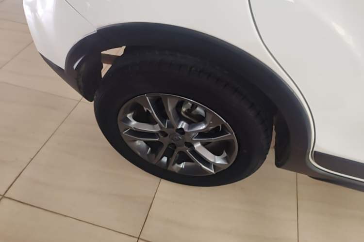 Used Geely Auto Vision X3 2020 1.5L CVT Elite Edition Right Rear Wheel Hub