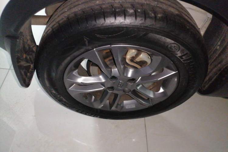 Used Geely Auto Vision X3 2020 1.5L CVT Luxury Model Right Rear Wheel Hub