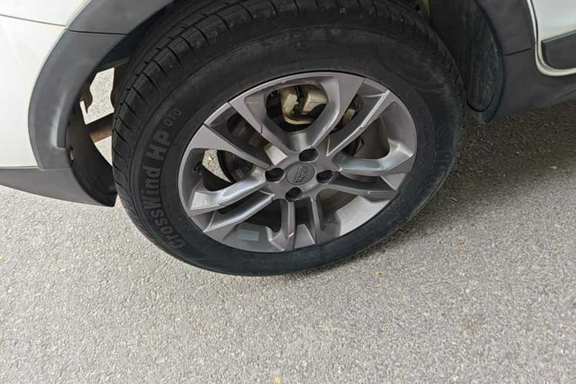 Used Geely Auto Vision X3 2020 1.5L Manual Elite Edition Right Rear Wheel Hub