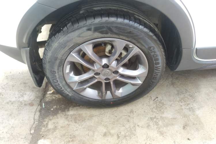 Used Geely Auto Vision X3 2020 1.5L CVT Luxury Model Right Rear Wheel Hub
