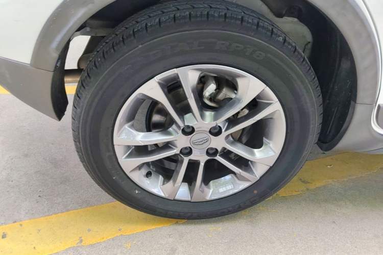Used Geely Auto Vision X3 2020 1.5L CVT Luxury Model Right Rear Wheel Hub