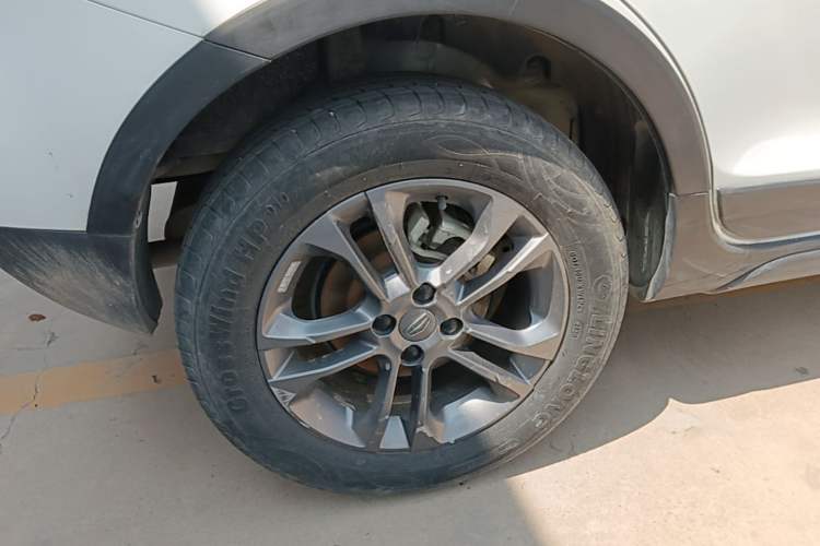 Used Geely Auto Vision X3 2020 1.5L CVT Luxury Model Right Rear Wheel Hub