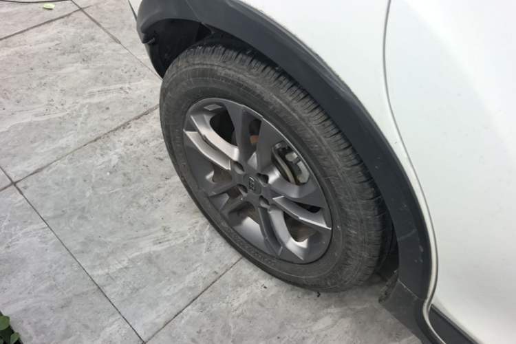 Used Geely Auto Vision X3 2020 1.5L Manual Luxury Edition Right Rear Wheel Hub