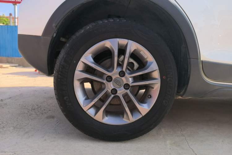 Used Geely Auto Vision X3 2020 1.5L CVT Luxury Model Right Rear Wheel Hub