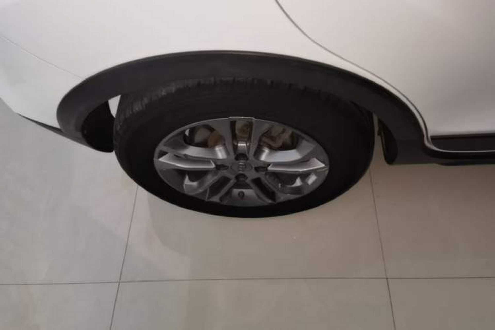 Used Geely Auto Vision X3 2020 1.5L CVT Luxury Model Right Rear Wheel Hub