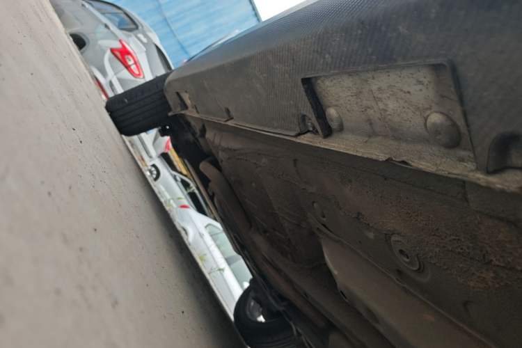 Used Geely Auto Vision X3 2020 1.5L CVT Luxury Model Right Side Sill