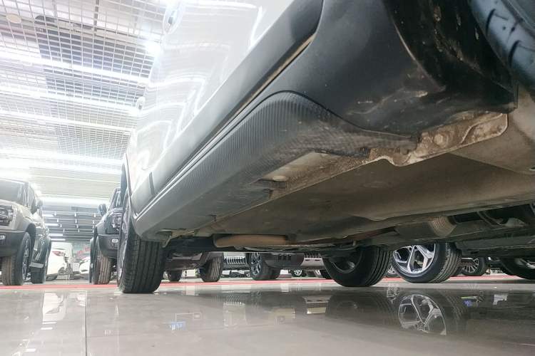 Used Geely Auto Vision X3 2020 1.5L CVT Luxury Model Right Side Sill
