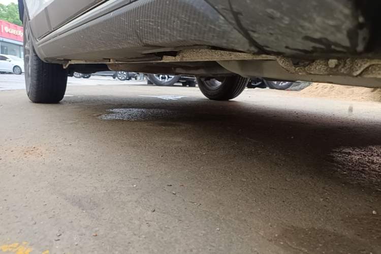 Used Geely Auto Vision X3 2020 1.5L CVT Luxury Model Right Side Sill
