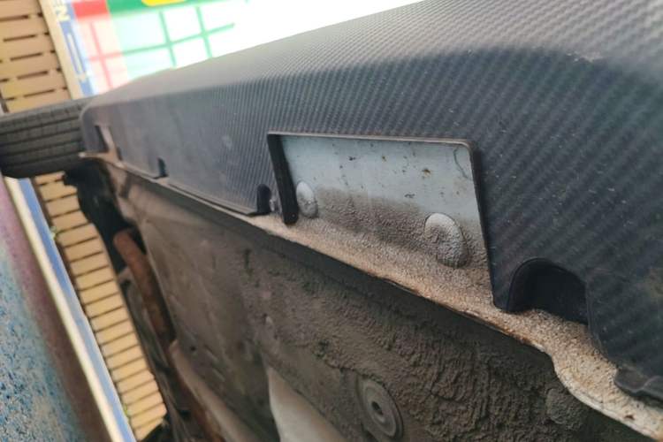 Used Geely Auto Vision X3 2020 1.5L CVT Elite Edition Right Side Sill