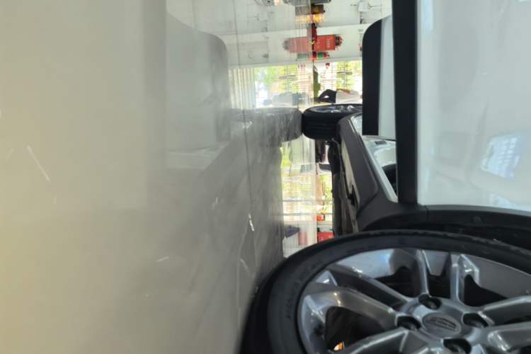 Used Geely Auto Vision X3 2020 1.5L CVT Elite Edition Right Side Sill