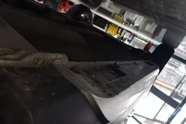 Used Geely Auto Vision X3 2020 1.5L CVT Luxury Model Right Side Sill