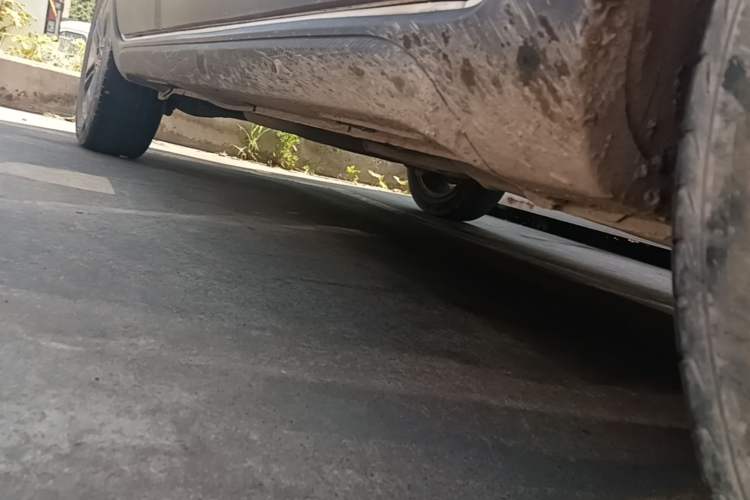 Used Geely Auto Vision X3 2020 1.5L Manual Elite Edition Right Side Sill