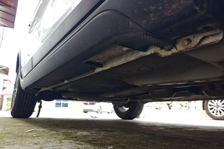 Used Geely Auto Vision X3 2020 1.5L CVT Luxury Model Right Side Sill