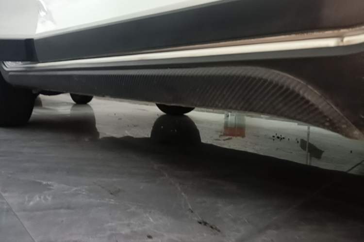 Used Geely Auto Vision X3 2020 1.5L CVT Luxury Model Right Side Sill