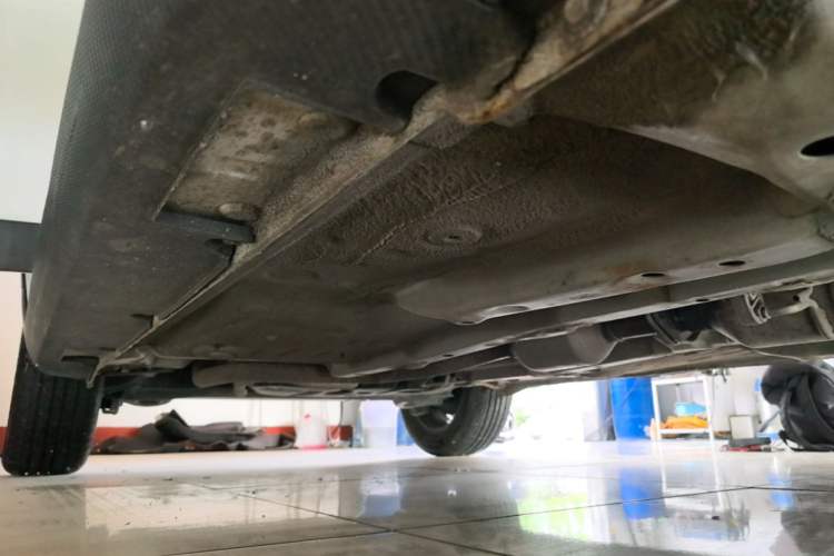 Used Geely Auto Vision X3 2020 1.5L Manual Elite Edition Right Side Sill