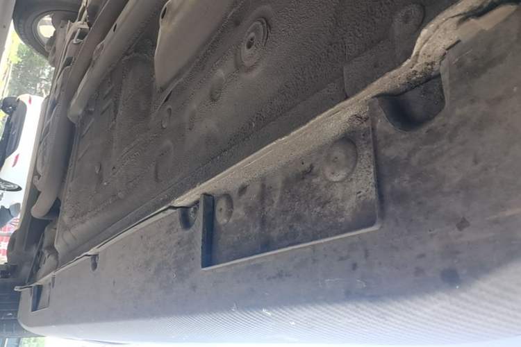 Used Geely Auto Vision X3 2020 1.5L CVT Luxury Model Right Side Sill