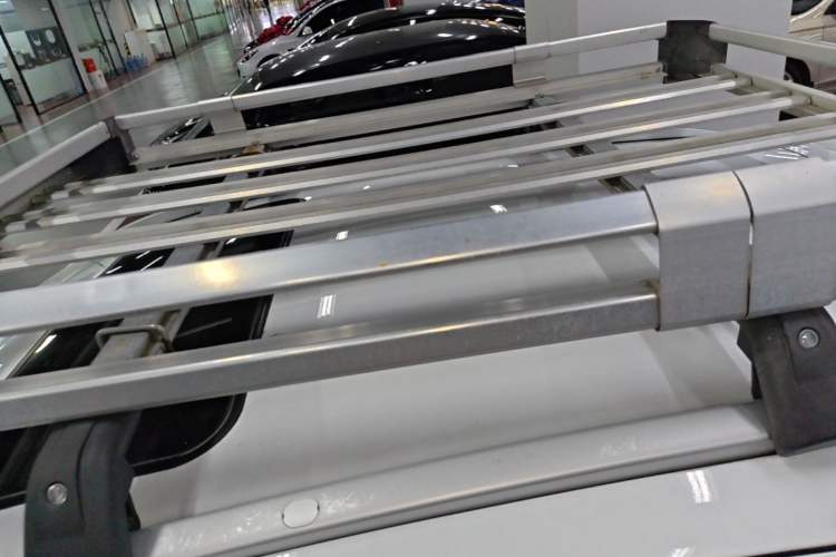 Used Geely Auto Vision X3 2020 1.5L CVT Luxury Model Roof