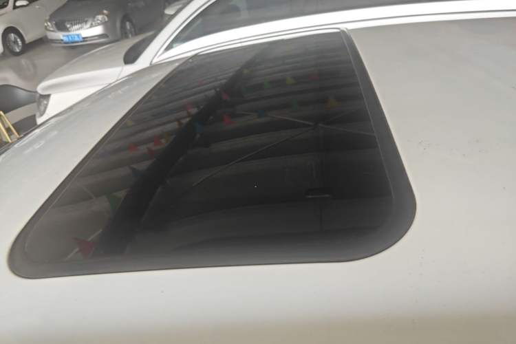 Used Geely Auto Vision X3 2020 1.5L CVT Luxury Model Roof